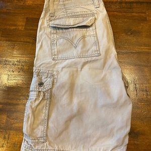 Men’s Levi’s Cargo shorts